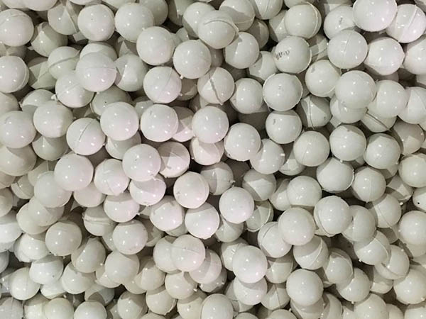江蘇石英砂篩機用直徑32mm橡膠球1000個現(xiàn)在發(fā)貨了
