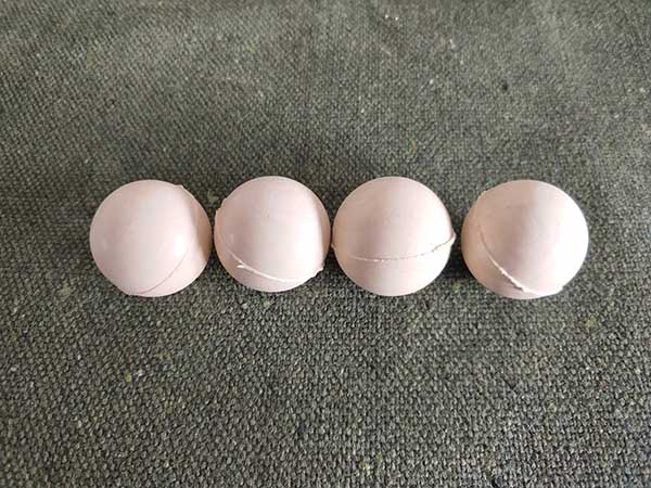 山東振動(dòng)篩橡膠球耐磨橡膠球