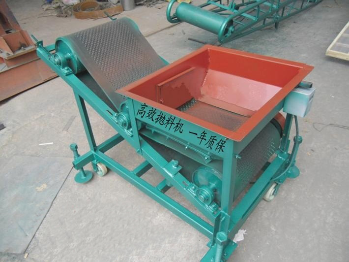 水稻揚(yáng)場(chǎng)機(jī)，糧食簡(jiǎn)單除雜拋糧機(jī)械設(shè)備。小型拋糧機(jī)