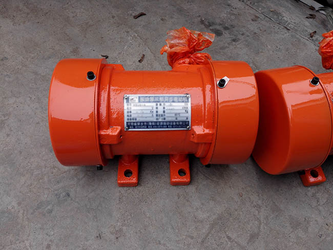 振動(dòng)篩振動(dòng)電機(jī)