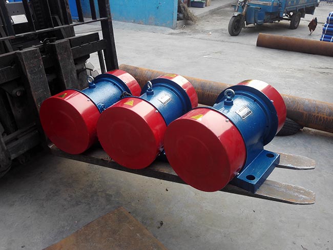 振動(dòng)電機(jī)