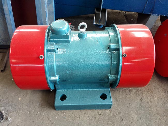 振動(dòng)篩振動(dòng)電機(jī)