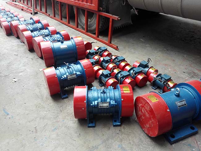振動(dòng)電機(jī)式振動(dòng)篩