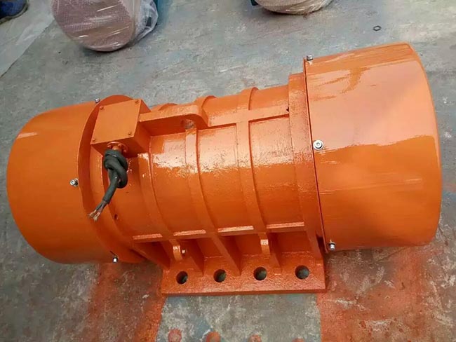 YZO-50-4振動(dòng)電機(jī)