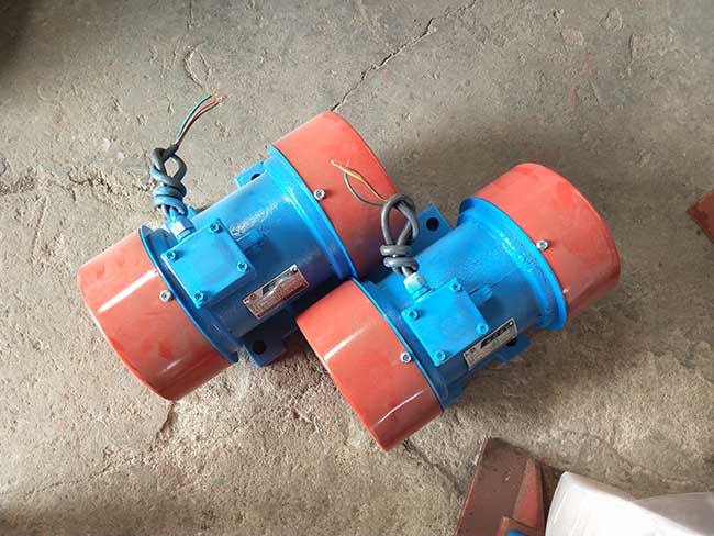 振動(dòng)電機(jī)