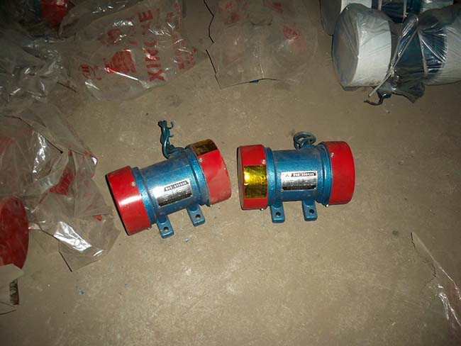 YZO-30-6振動(dòng)電機(jī)