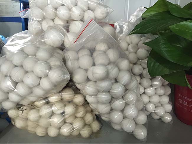 奉節(jié)縣實心彈跳球碾米機上用40mm的清網(wǎng)橡膠球