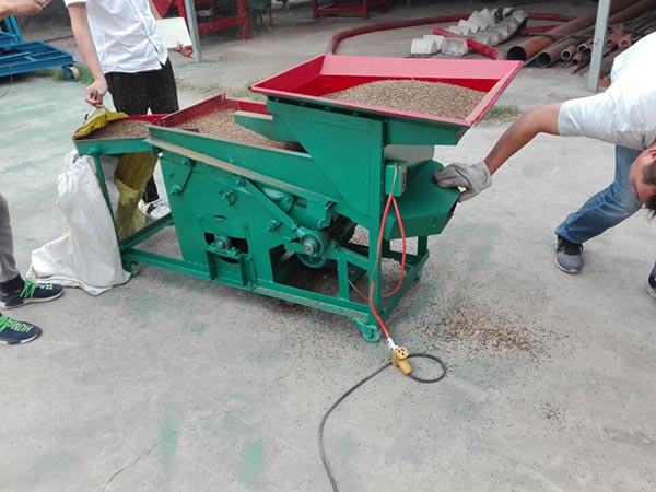 內(nèi)蒙篩選黃豆的機(jī)器就用比重篩選機(jī)質(zhì)量好廠家直銷