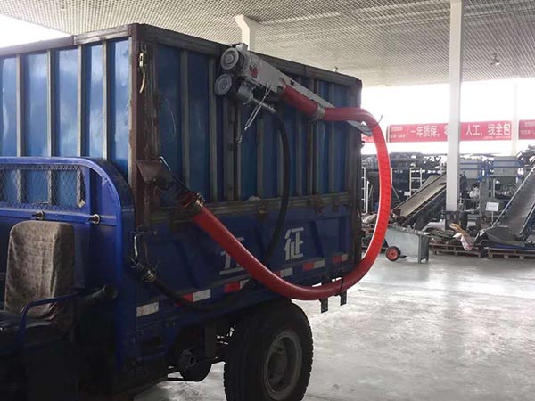 江蘇8米的散糧用什么機(jī)器倒倉《軟管吸糧食機(jī)》最實(shí)惠便宜