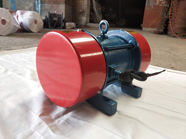 振動(dòng)電機(jī) YZU-8-4 0.55kw