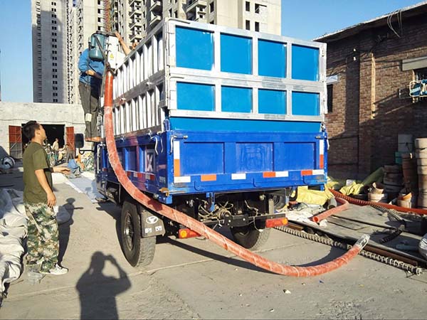 3項(xiàng)電軟管輸送機(jī)、便攜式吸糧食機(jī)、2項(xiàng)電水稻輸送機(jī)、玉米吸糧食