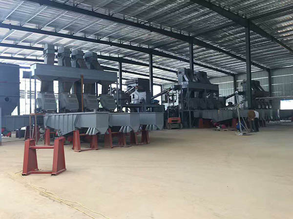 糧食下腳料除雜振動(dòng)篩分機(jī) 麥糠篩選機(jī) 多層粉料振動(dòng)篩 硅膠橡膠