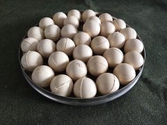 實(shí)心20mm橡膠球