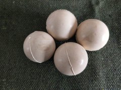 實(shí)心25mm橡膠球