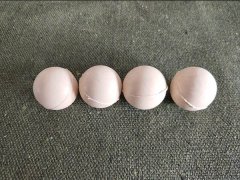 實(shí)心30mm橡膠球