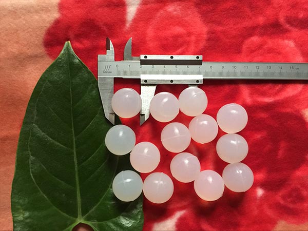 振動篩30mm硅膠球球具有彈性好，耐磨，