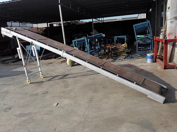 折疊平皮帶機(jī)廣泛地應(yīng)用在冶金、煤炭、交通、水電