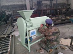 黑龍江小型水稻拋光機三相電高粱拋光機可以定制